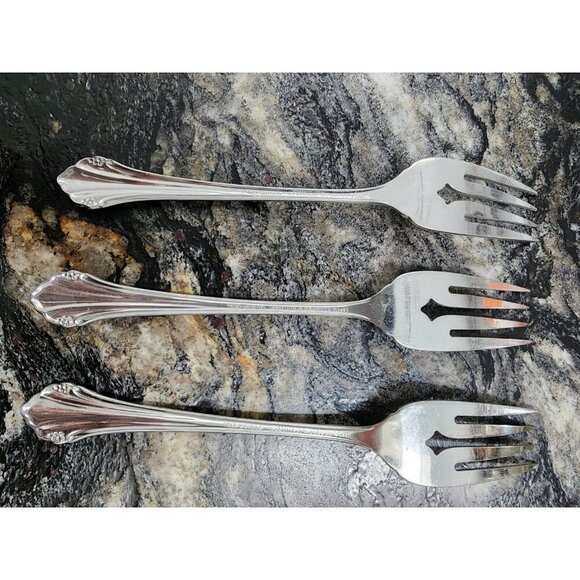 Oneida 1881 Rogers  REPOSE 7" Stainless Salad Forks 6 7/8" Lot of 3 - Picture 2 of 3